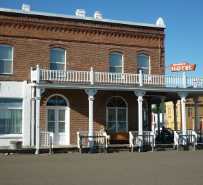 hotel-195554_1280