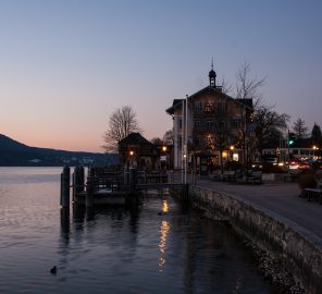 promenade-228614_1920